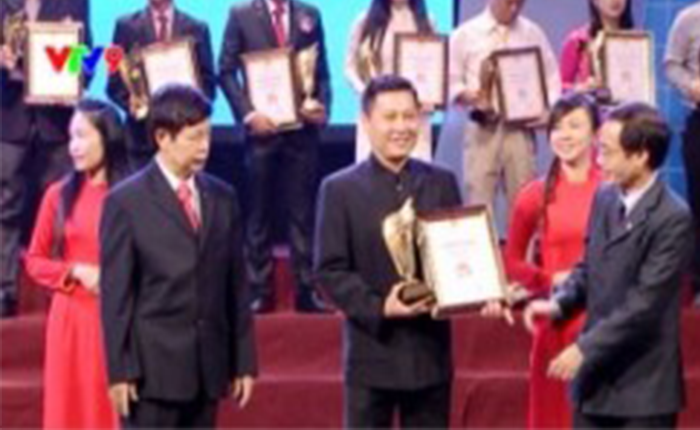 12 Năm Đi Tìm Thương Hiệu 12 Năm Đi Tìm Thương Hiệu