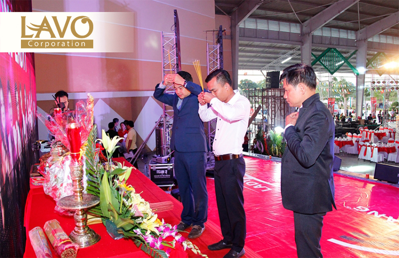 GIỖ TỔ NGÀNH TÓC VIỆT NAM 2018