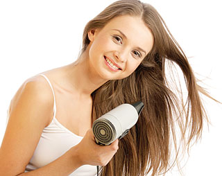Dùng Máy Sấy Đúng Cách Để Không Gây Hỏng Tóc