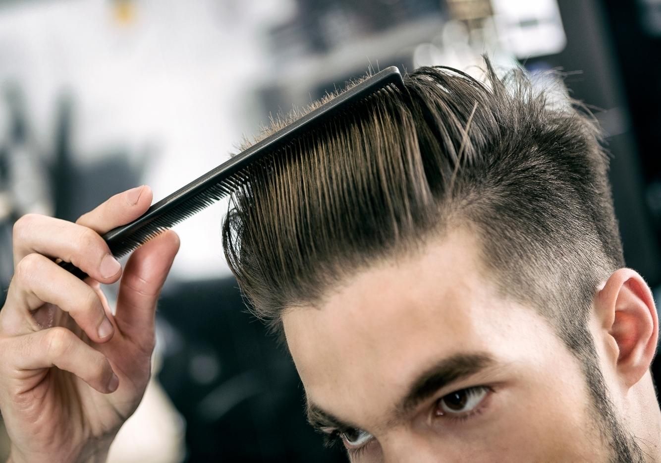 Lược vuốt tóc nam: Công dụng và cách dùng Lược vuốt tóc nam: Công dụng và cách dùng