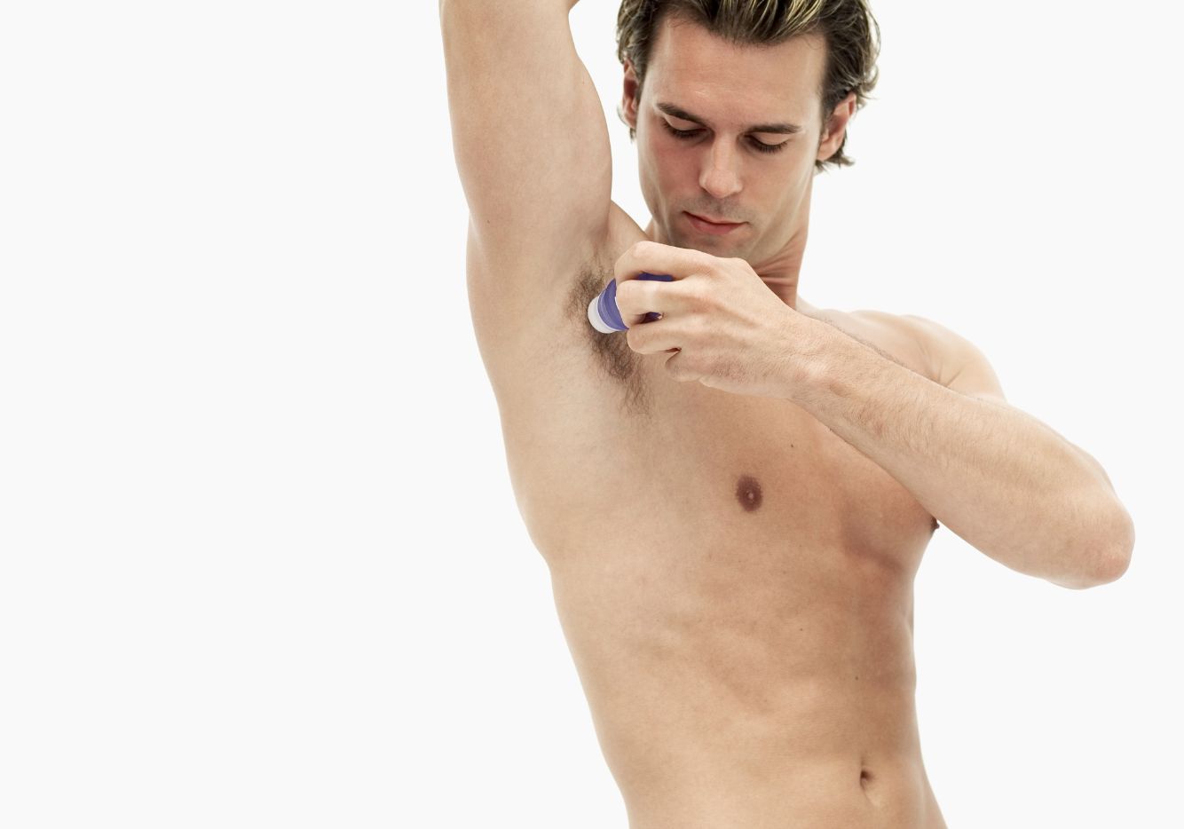 Sử dụng lăn khử mùi trắng da vẫn bị thâm nách?